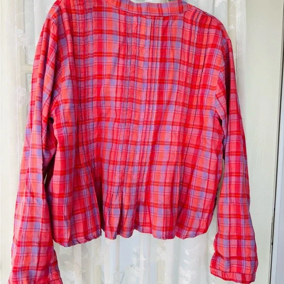 Plaid Button-Up Women's Top - Picture 8 of 8
